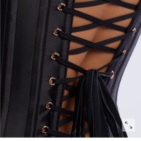 SAVAGE x FENTY by Rihanna Laced Satin Cupless Corset in black Medium - Picture 5 of 10